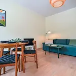 Citystay Srodmiescie Z Sauna דירה גדינייה